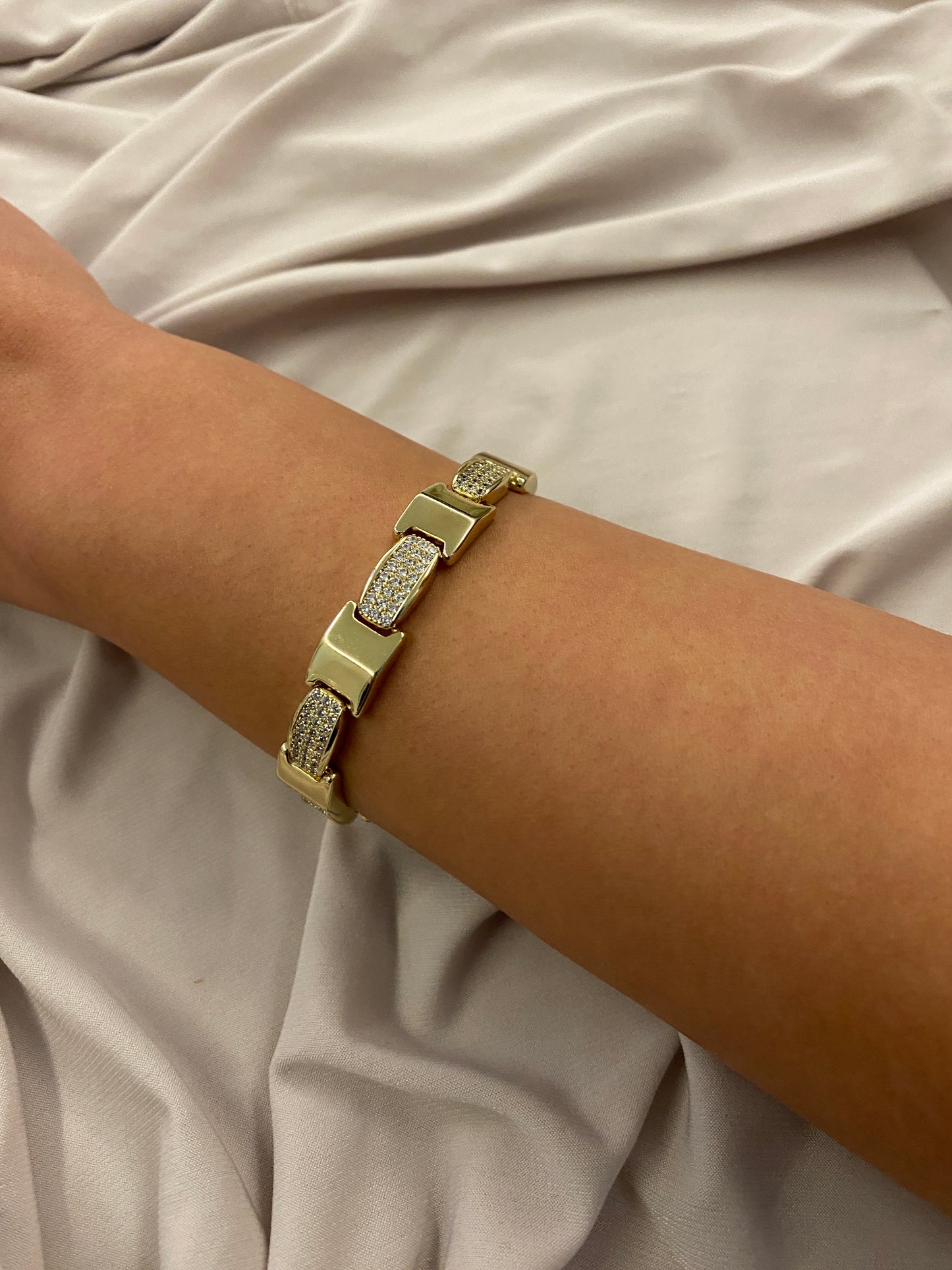 VALORE 14K ALTIN RENGİ ZİRKON TAŞLI KUYUMCU MODEL BİLEKLİK