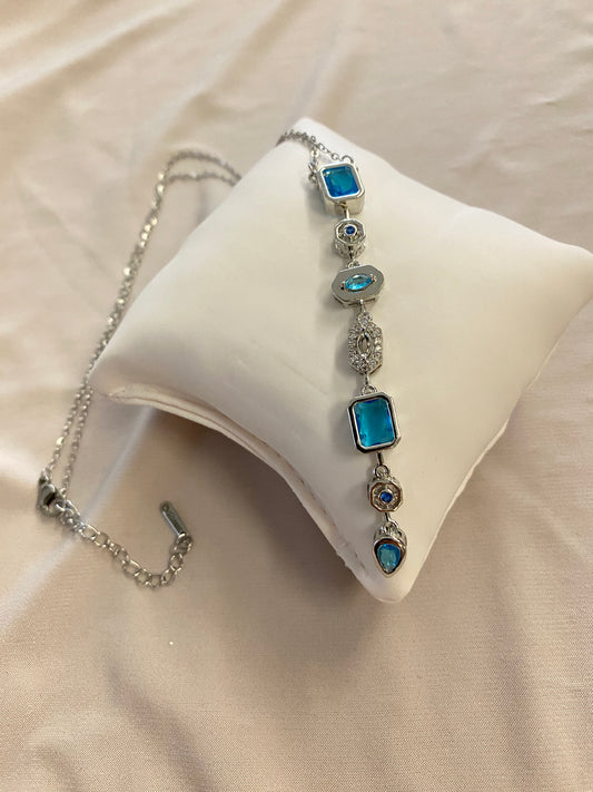 VALORE™ GÖK MAVİSİ GÜMÜŞ ZİRKON TAŞLI “Y” TASARIM KOLYE