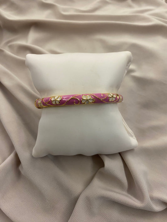 VALORE PEMBE MİNELİ ÇİÇEK MOTİF KELEPÇE BİLEKLİK